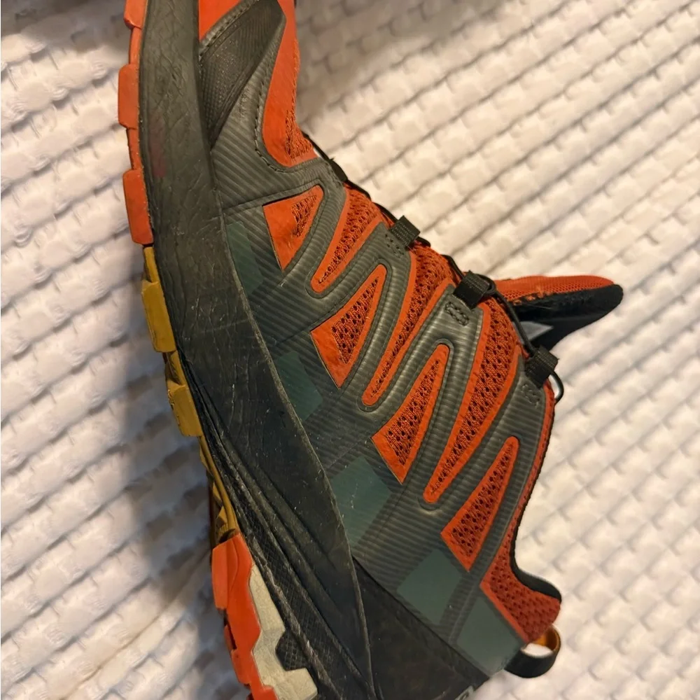 Salomon Men’s Orange and Black Trail Running Shoes